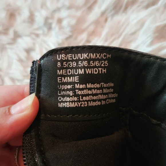 New Kenneth Cole Emmie Wedge Black Leather Booties - Picture 7 of 10